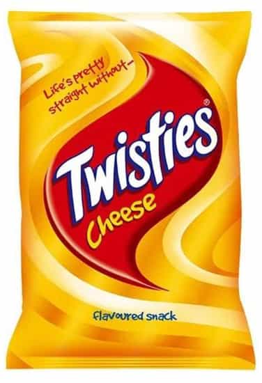 Twisties Cheese Flavoured Snacks (90 gs)