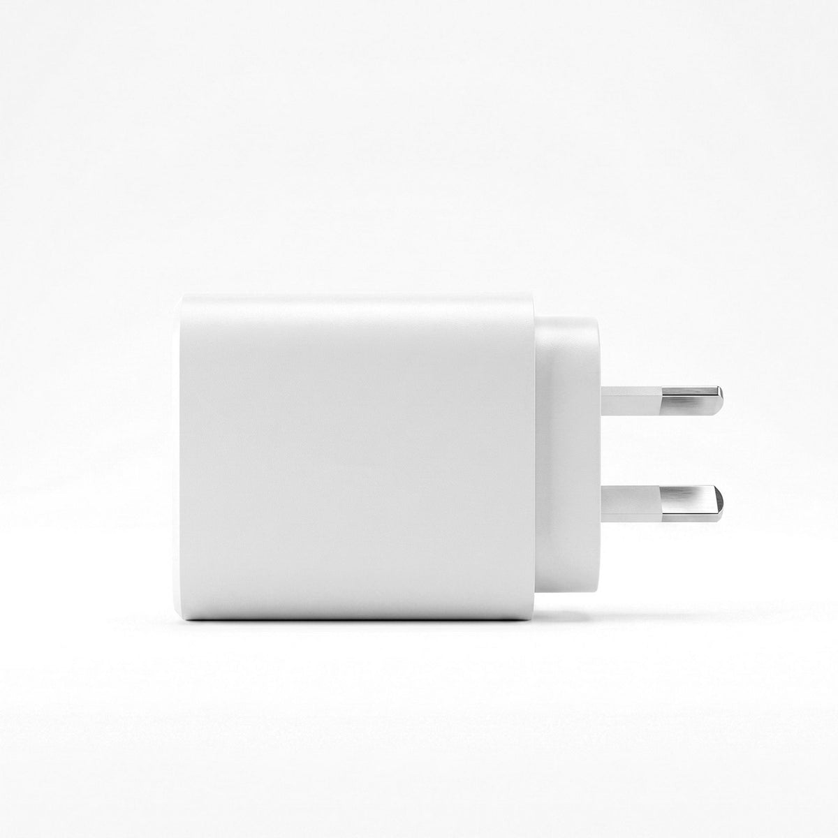 Devanti USB C Charger 30W Fast Charger 3 Port PD Charging Block White