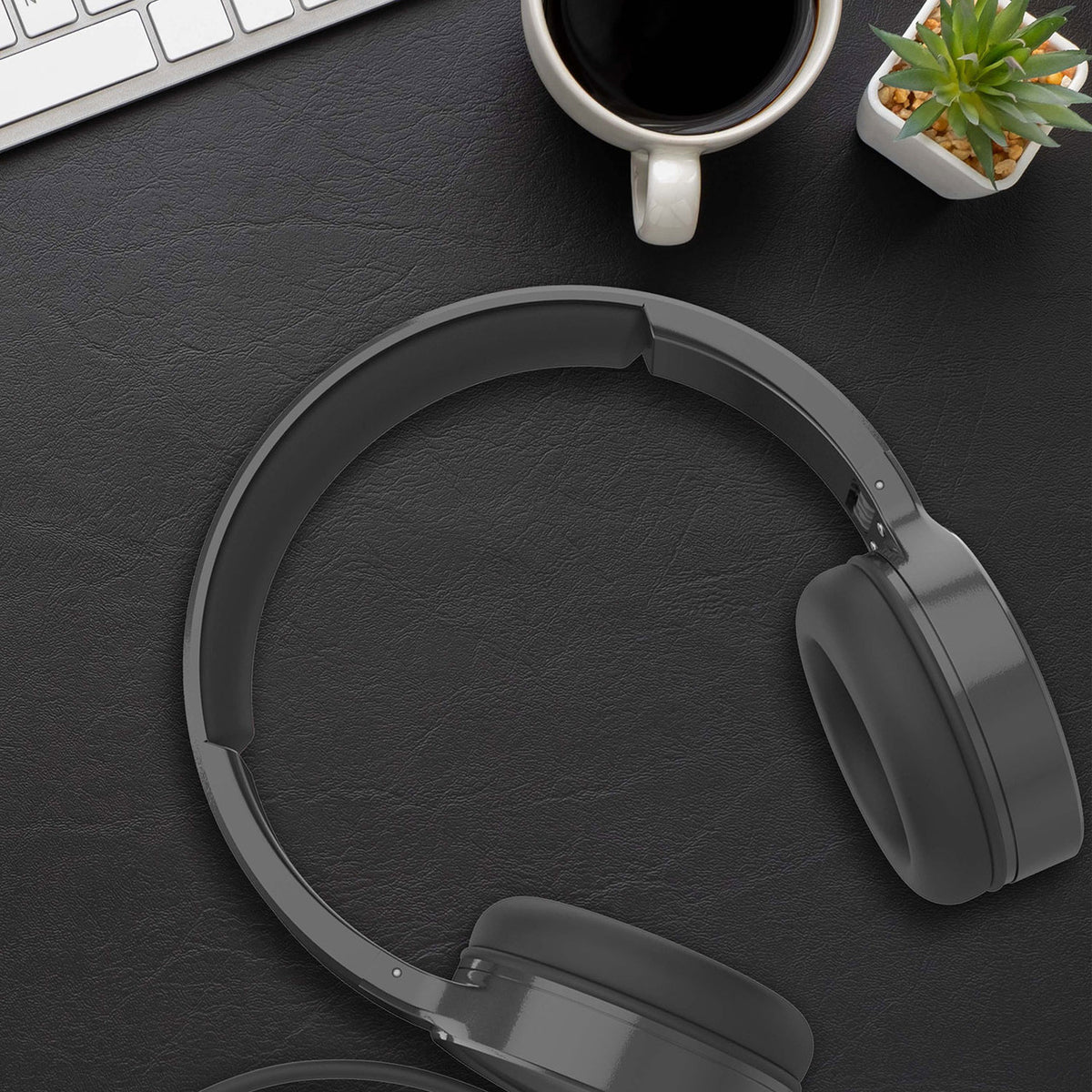 Laser Wired Headphones with 40mm Drivers Black
