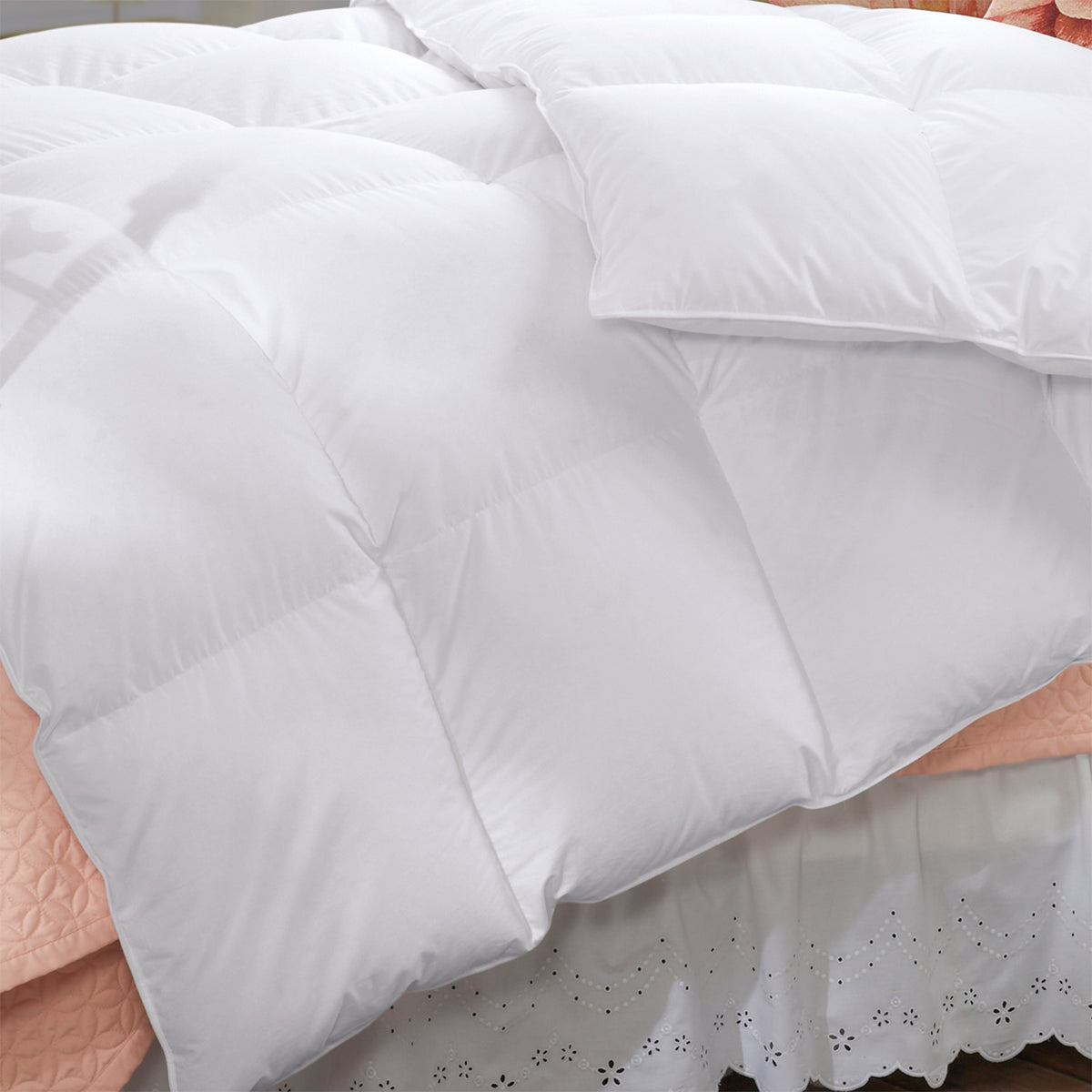 400 GSM All Seasons Natural Bamboo Super King Quilt by Renee Taylor