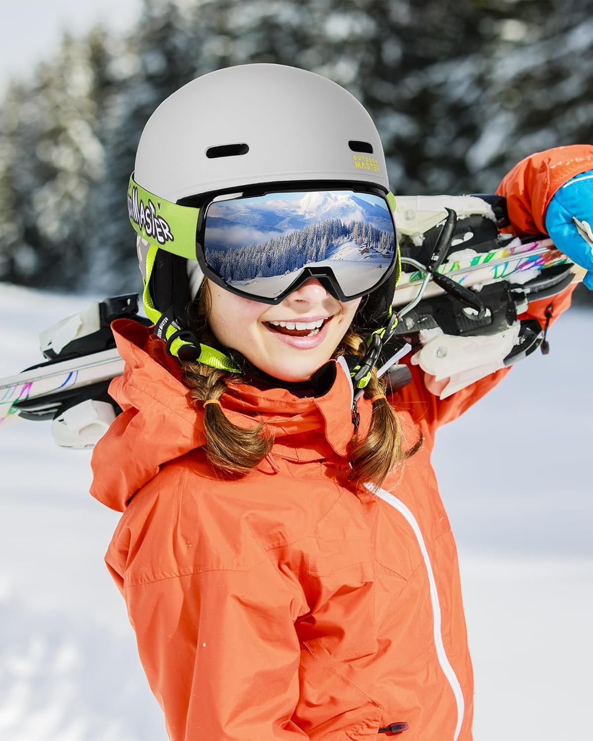 OutdoorMaster Children's Ski Helmet, Snowboard Helmet for Boys & - Small