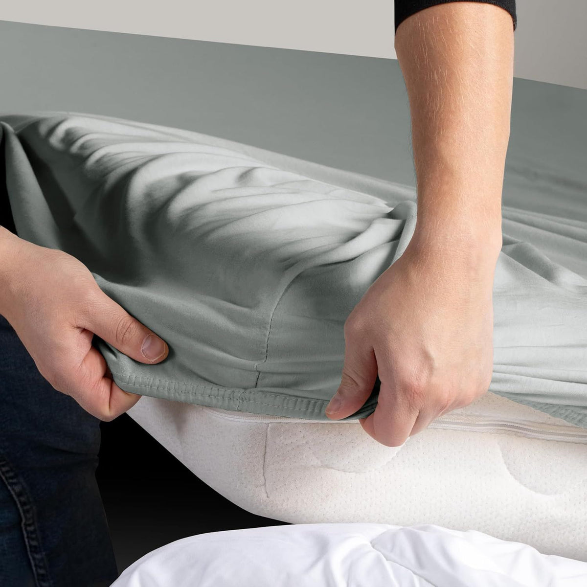 Hotel Quality Fitted sheets - 2 Piece Fitted sheets  -Breathable Bedding - Wrinkle, Fade, Stain Resistant- 26inch/40cm Deep Pocket Fitted Bed Sheet-Wrinkle and Fade Resistant,(Silver-gray,Double)