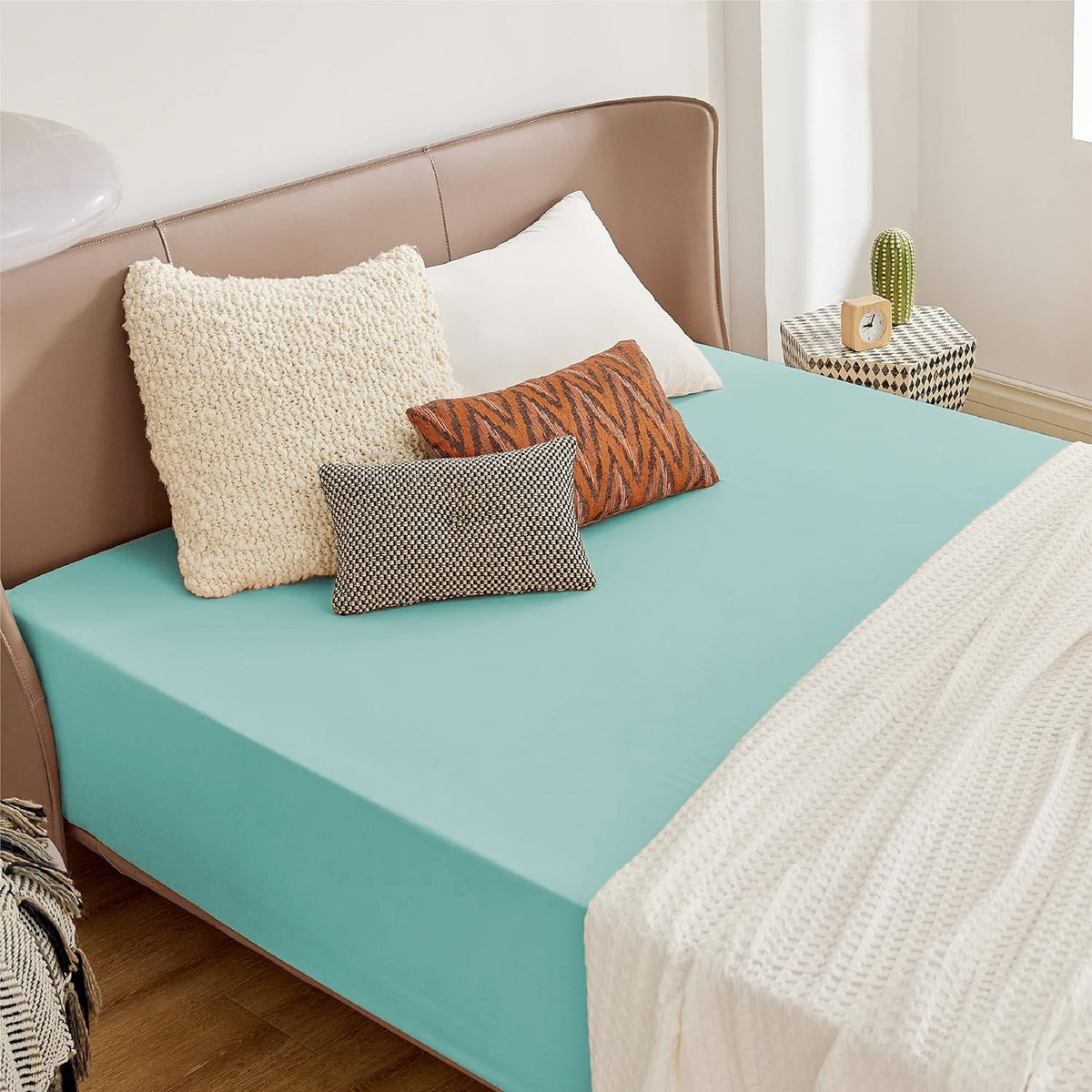 2000TC Hotel Quality Fitted Sheets - 2 Piece Fitted Sheets  -Breathable Bedding - Wrinkle, Fade, Stain Resistant- 16inch/40cm Deep Pocket Fitted Bed Sheets-Wrinkle and Fade Resistant,(Ice blue,Super King)