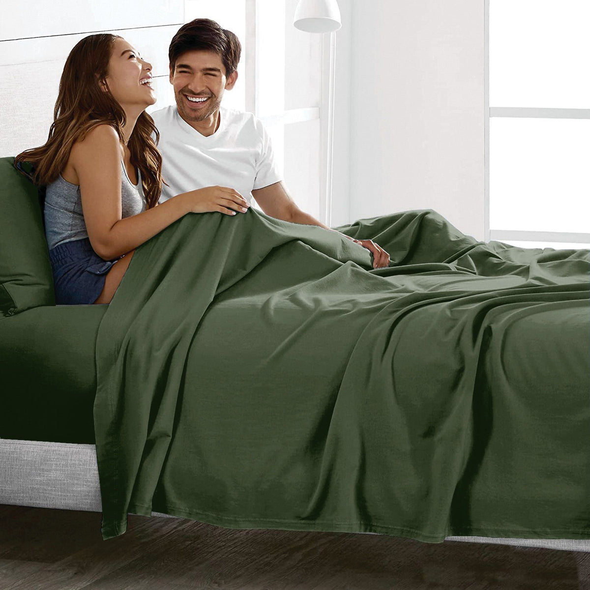 4 Piece Bed Sheet Set- Bedding Sheets & Pillowcases -Breathable Bedding - Wrinkle, Fade, Stain Resistant-Deep Pocket Flat Fitted Bed Sheet Set(Olive green,Double)