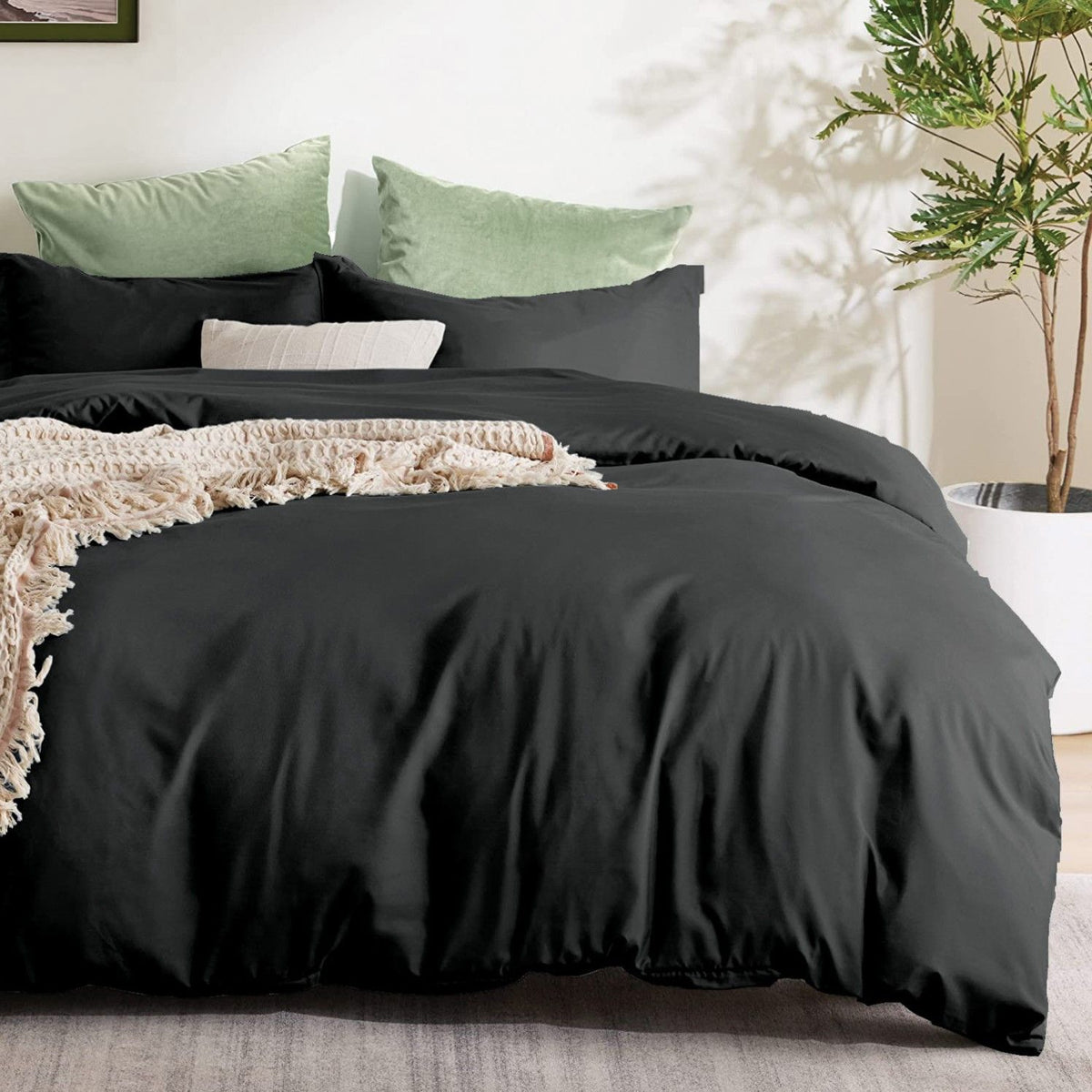 3 Piece Hotel Soft Microfiber Quilt Cover Set-2000TC Duvet/Donna Cover Set & Pillowcases -1 Quilt Cover Zipper Closure & 1 x Pillowcases-Breathable Bedding - Wrinkle, Fade, Stain Resistant(Black,King)