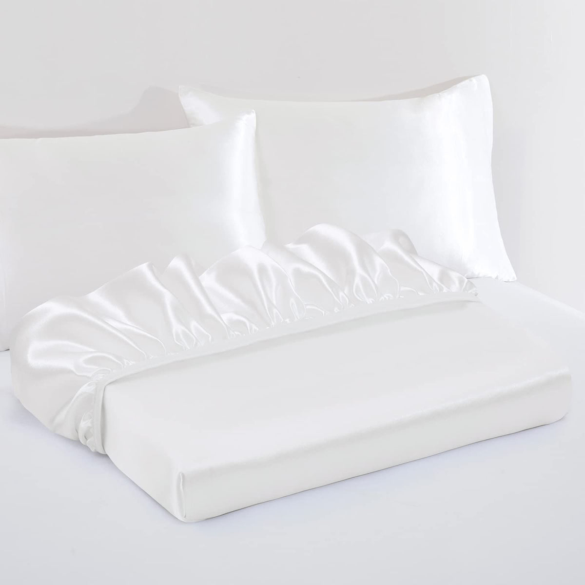 Satin Fitted Sheet Set Hotel 3 Pieces Fitted Sheet with Pillowcase, Art Silk Bedding Set-Luxury Soft Silky Sheets for Hair and Skin, Similar to Silk Fitted Sheets Set 3 Pieces(King,White)