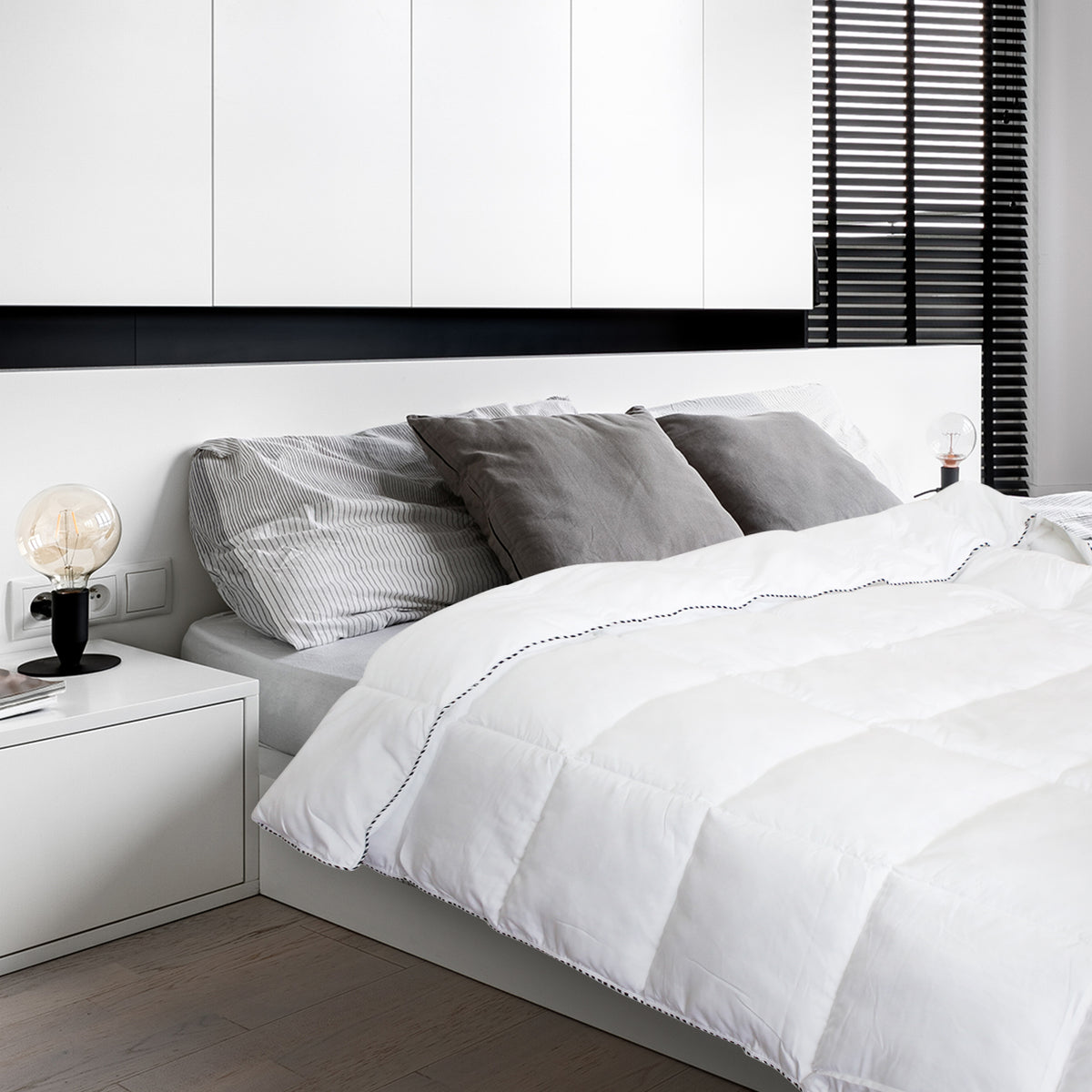 Royal Comfort Bamboo Blend Quilt 250GSM Luxury Duvet 100%… - V160-10001733