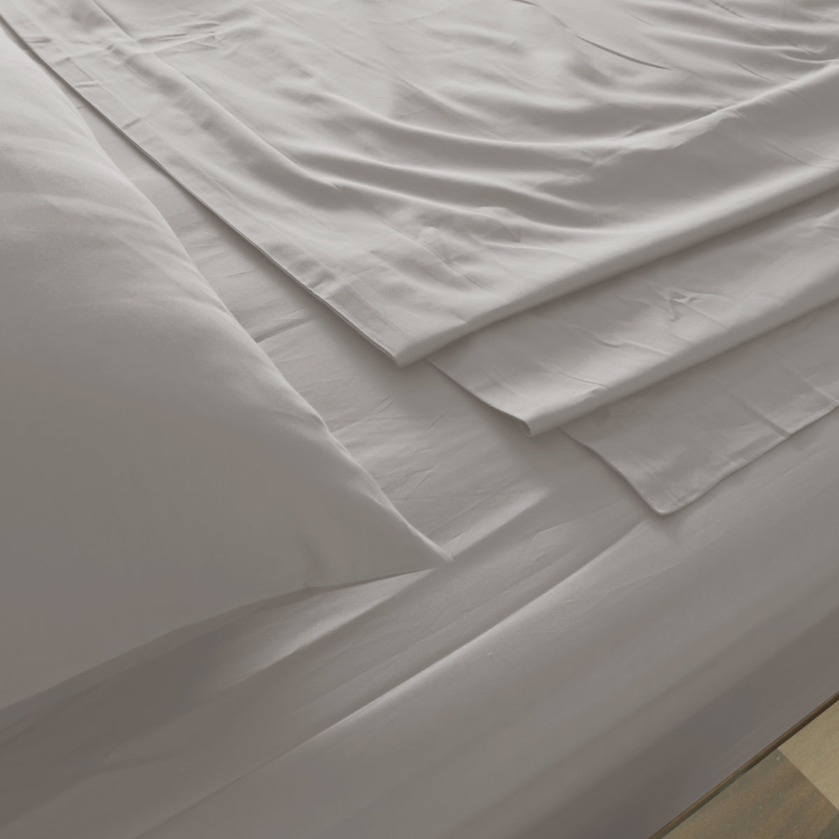 Royal Comfort 1000 Thread Count Bamboo Cotton Sheet and Quilt… - V160-10002950