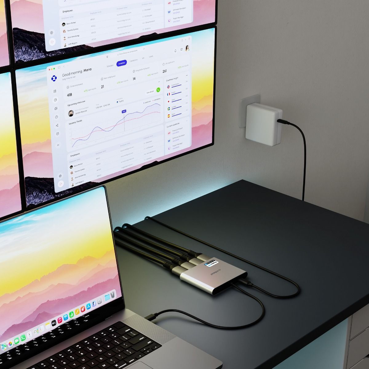 mbeat USB-C Quad 4K HDMI DisplayLink® Adapter with PD Pass-through