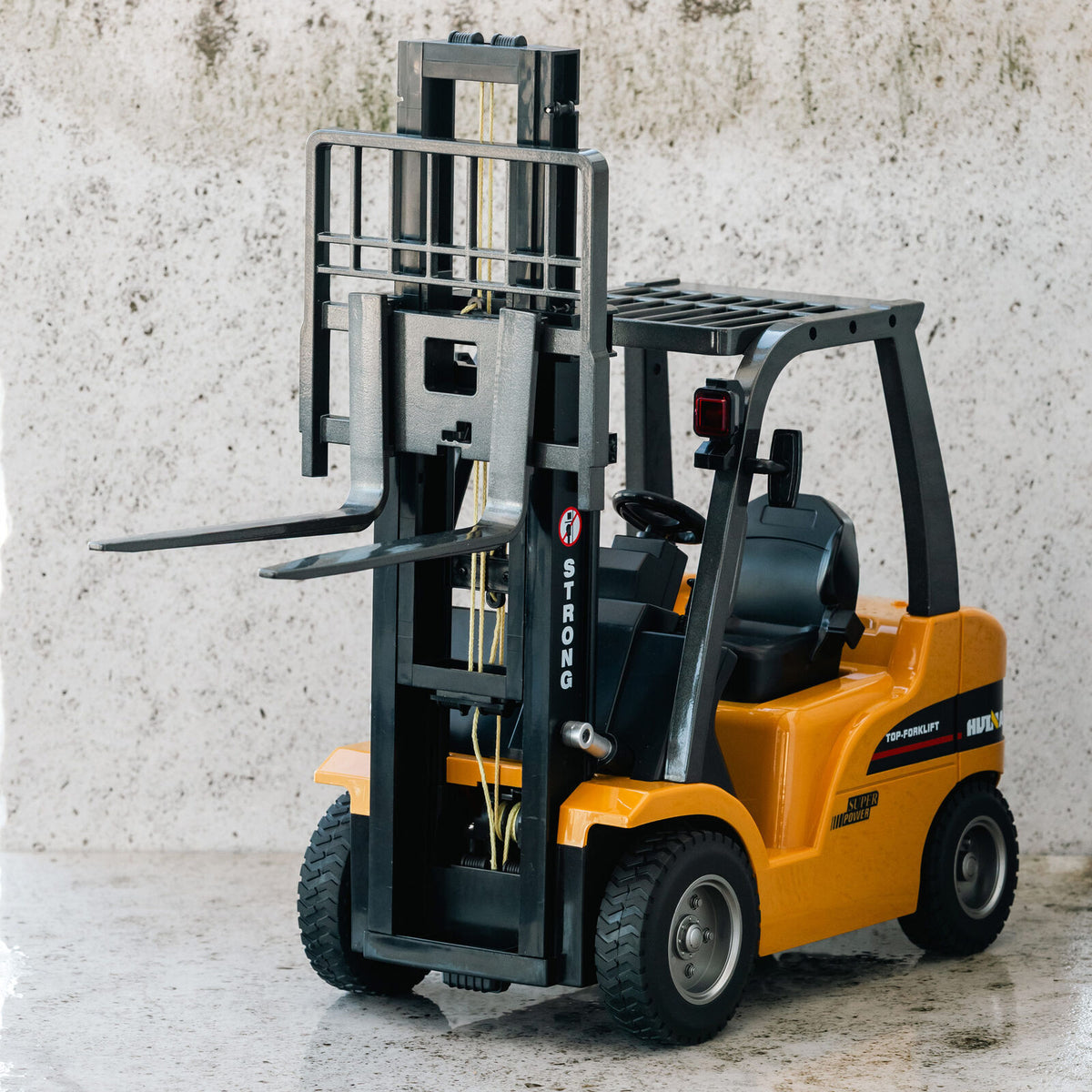 1:10 Scale 2.4G 8-Channel Metal Remote Control Forklift Construction Vehicle -