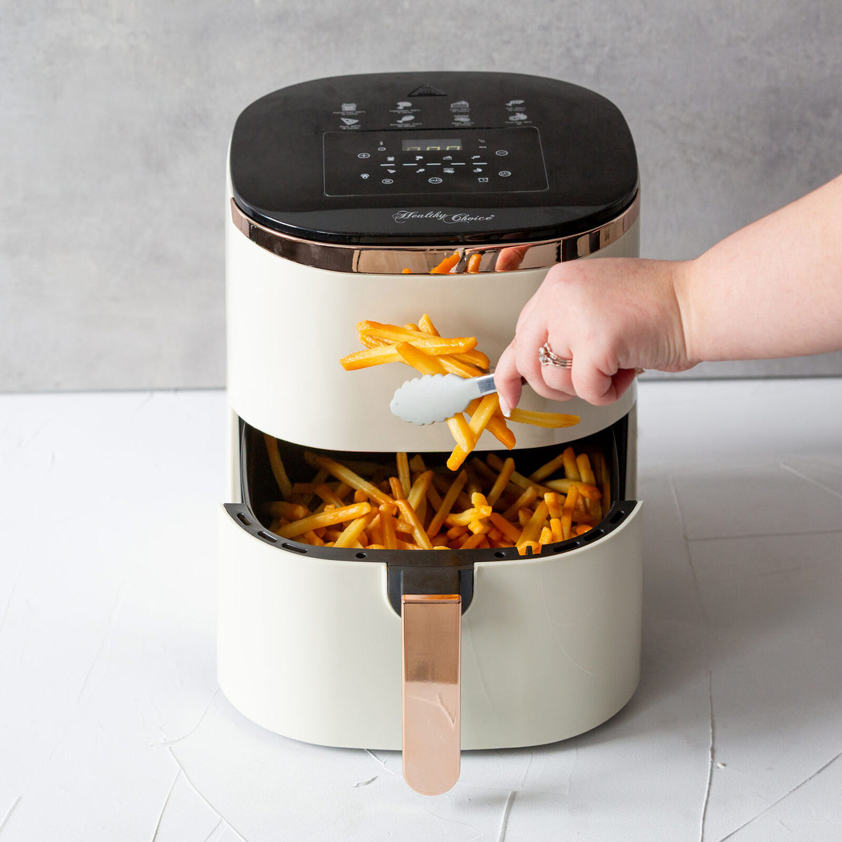 7L Digital Air Fryer with 8 pre-set Touch-control Cooking - V196-AF753W