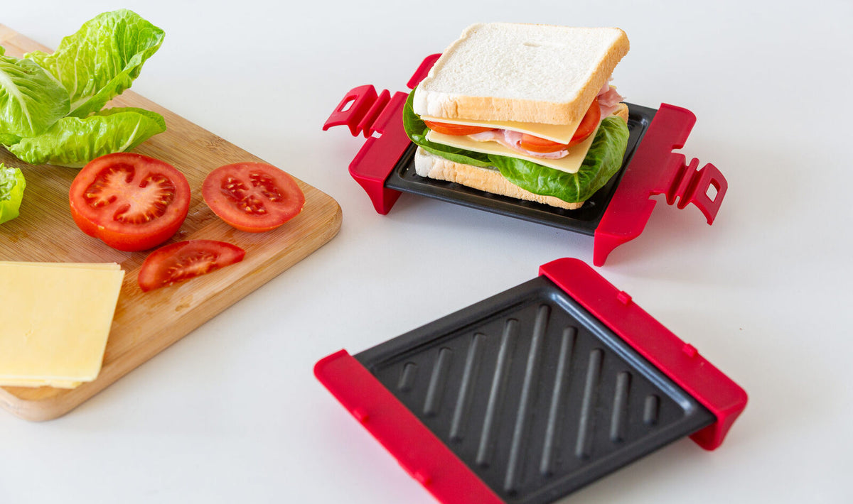 Compact Microwave Sandwich Maker Non - Stick Grill Plates for Quick Meals at