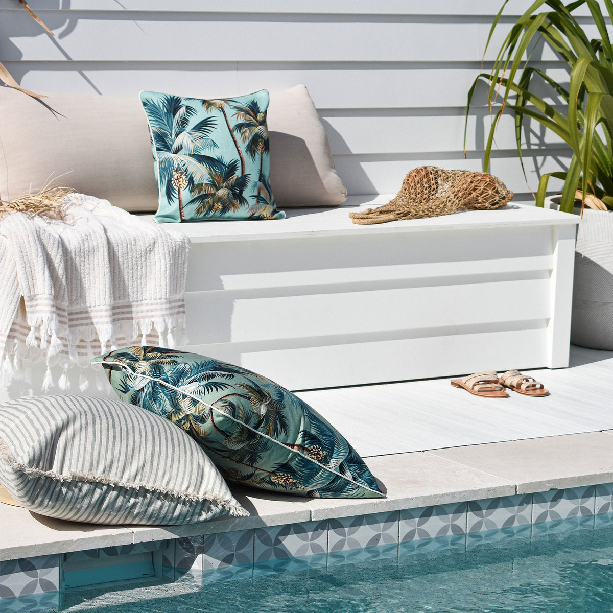 Cushion Cover - With Piping - Palm Trees Lagoon - 60cm x 60cm