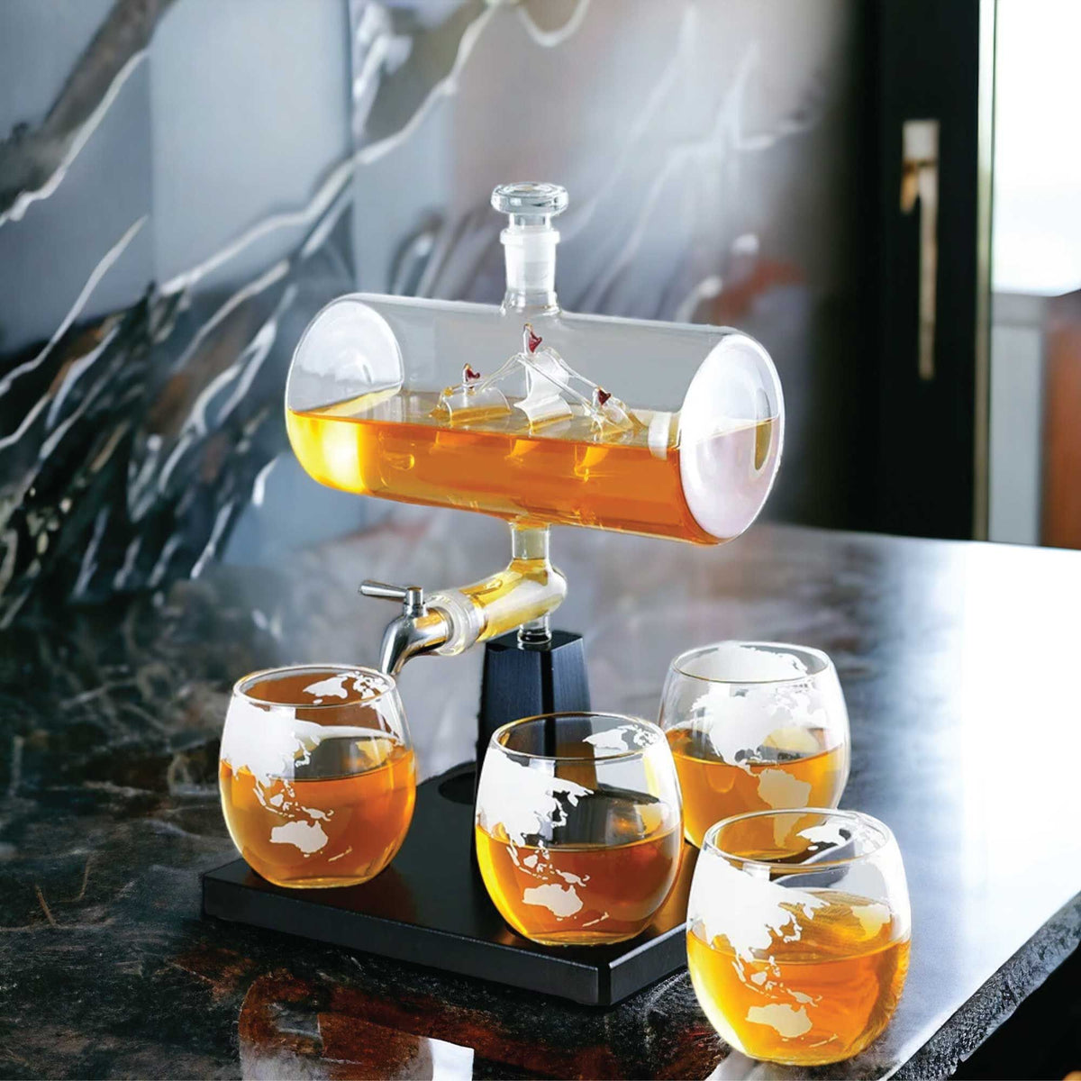 Kitchee 1L Whiskey or Wine Sailboat Glass Decanter Set - 4 Glasses + Stand