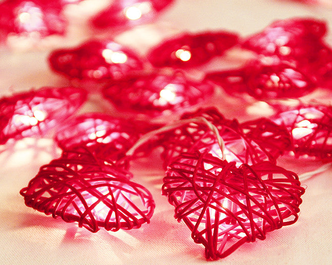 20 Red 3D Hollowed Rattan Heart-Shaped 3M String Fairy Lights, Battery (AA) Indoor & Outdoor Decorations Wedding Valentines Romantic Room Table Lighting