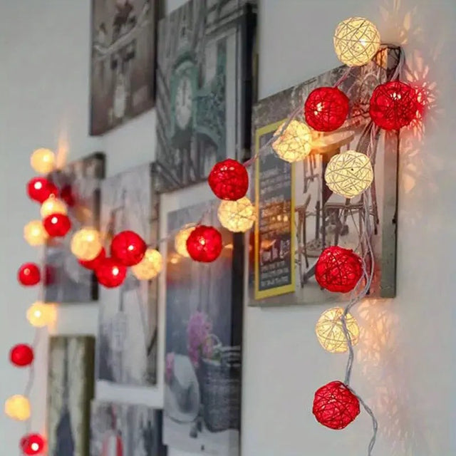 1 set Red & White 5cm Rattan Cane 50 Ball battery LONG 5m String Lights