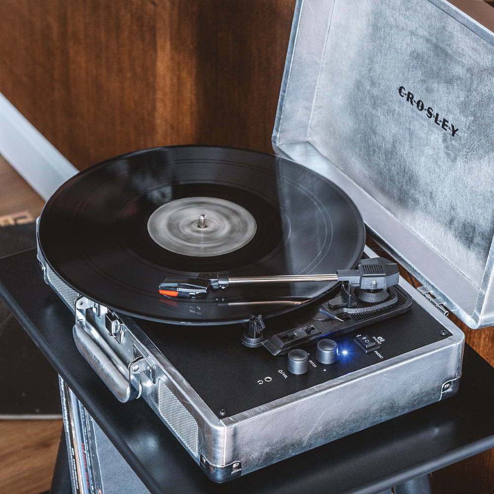Crosley Cruiser Bluetooth Portable Turntable + Crosley - V398-CR8005FST-SI4