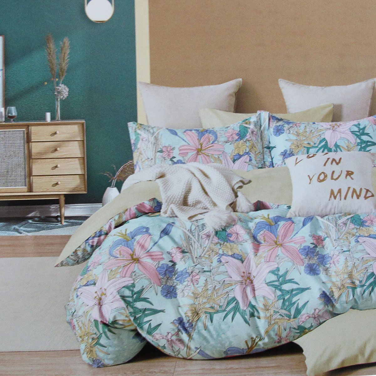 300TC Lily Flowers Multi Reversible Cotton Floral Quilt Cover Set Queen