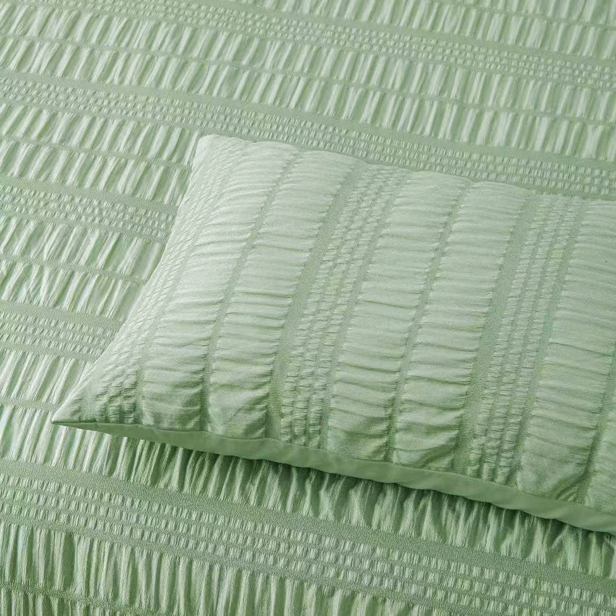 Accessorize Seersucker Sage Polyester Quilt Cover Set Queen