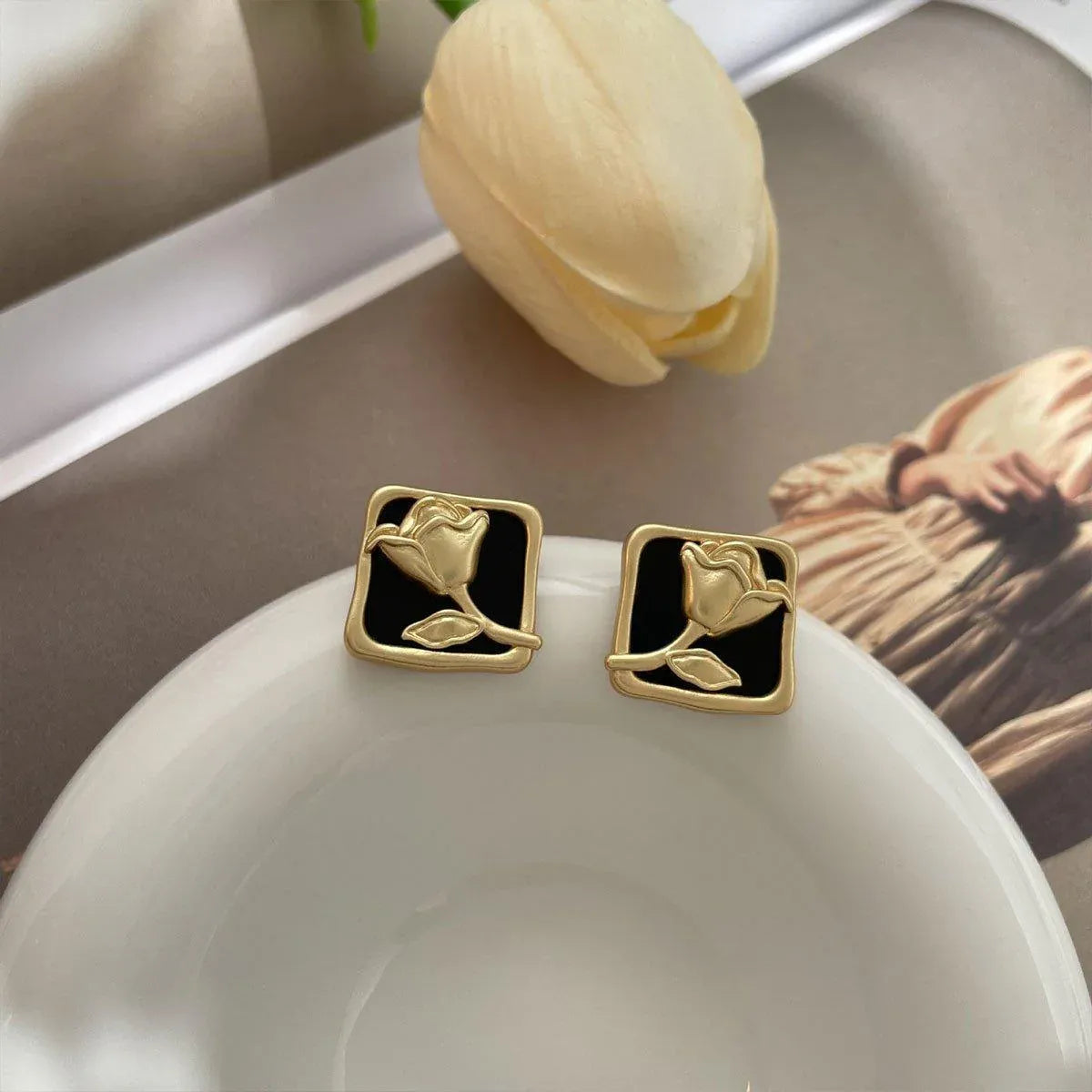 Vintage Matte Black Rose Square Stud Earrings Elegant Fashion Jewelry Women