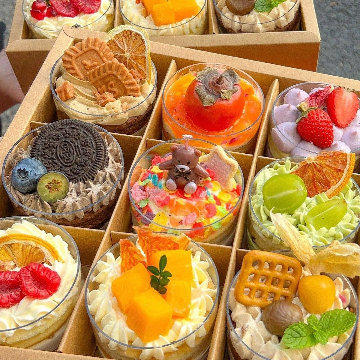 Clear Plastic Nine-grid Cake Box Pack of 10 Storage Containers High Quality - Khaki