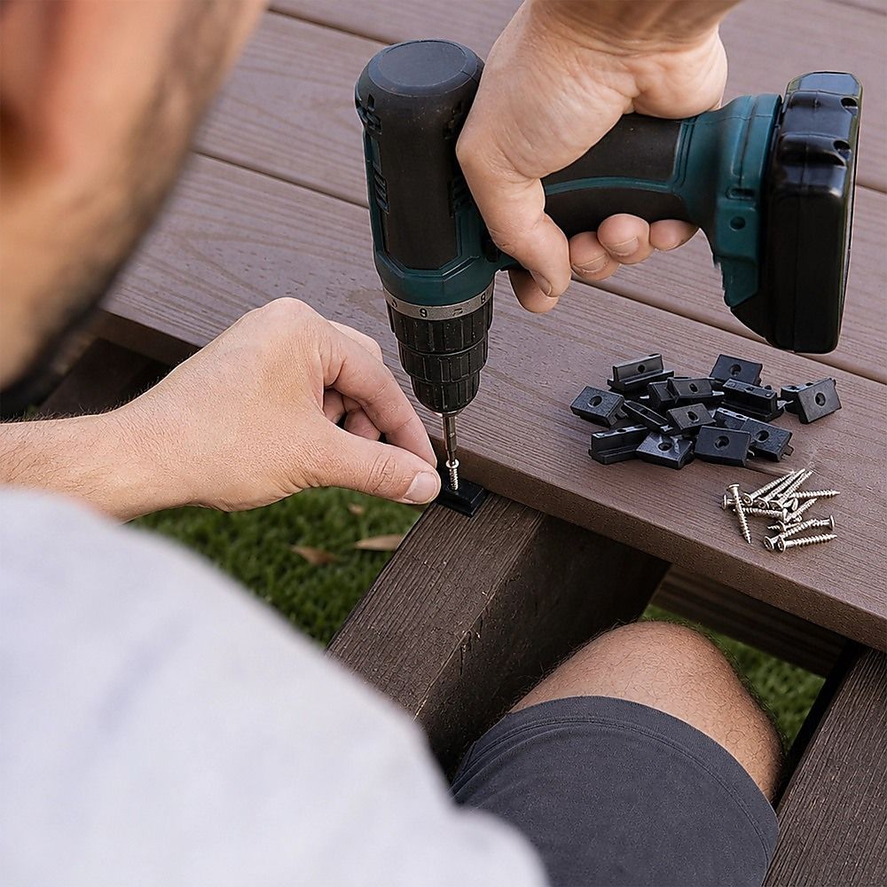 100 Composite Decking Hidden Fixing Fasteners Plastic T Clips & Screws