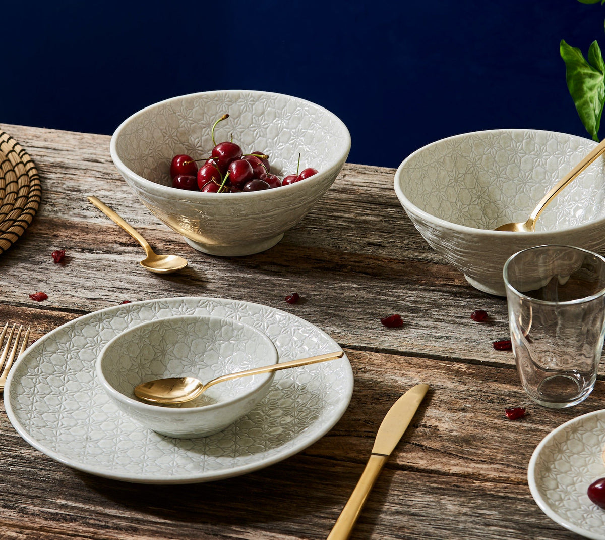 Bowl Large 19.5cm White Star Glaze