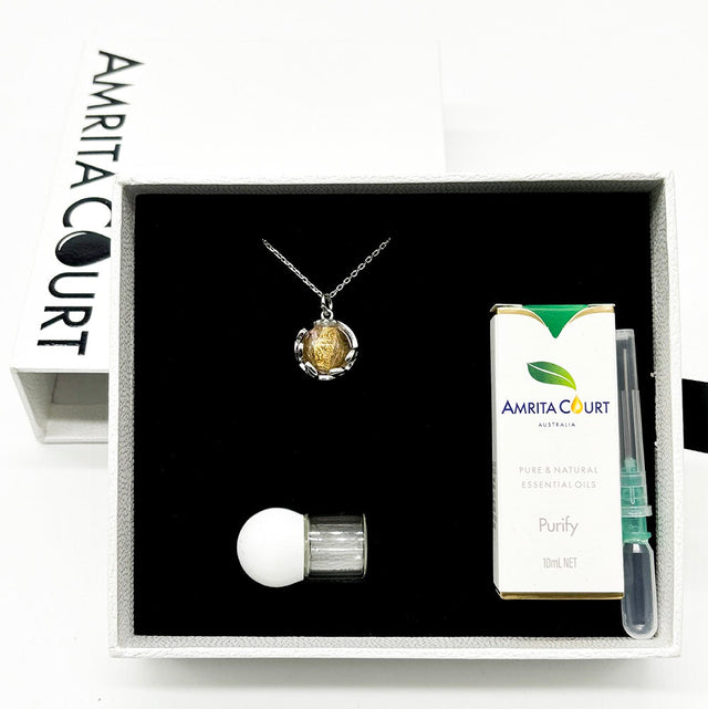 White Gold Aroma Necklace Planet Nebula Nova Pink + Purify Oil Blend