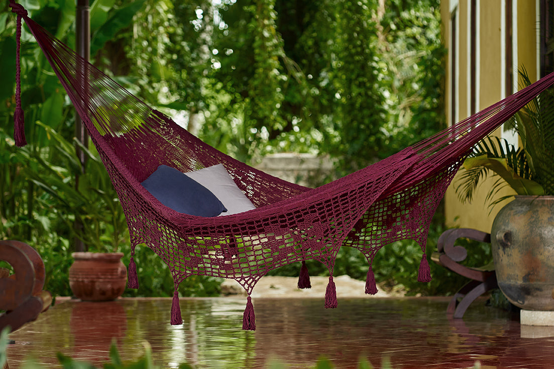 Outdoor undercover cotton Mayan Legacy hammock w/ hand tassels Queen Size Maroon